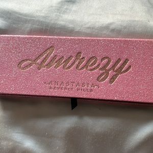 Anastasia Beverly Hills Amrezy Palette